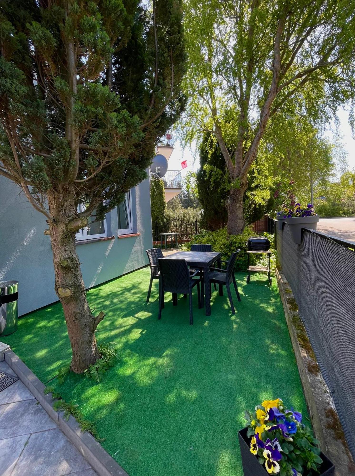 Jodlowa Apartment *